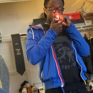 Meet your Posher, Dexx